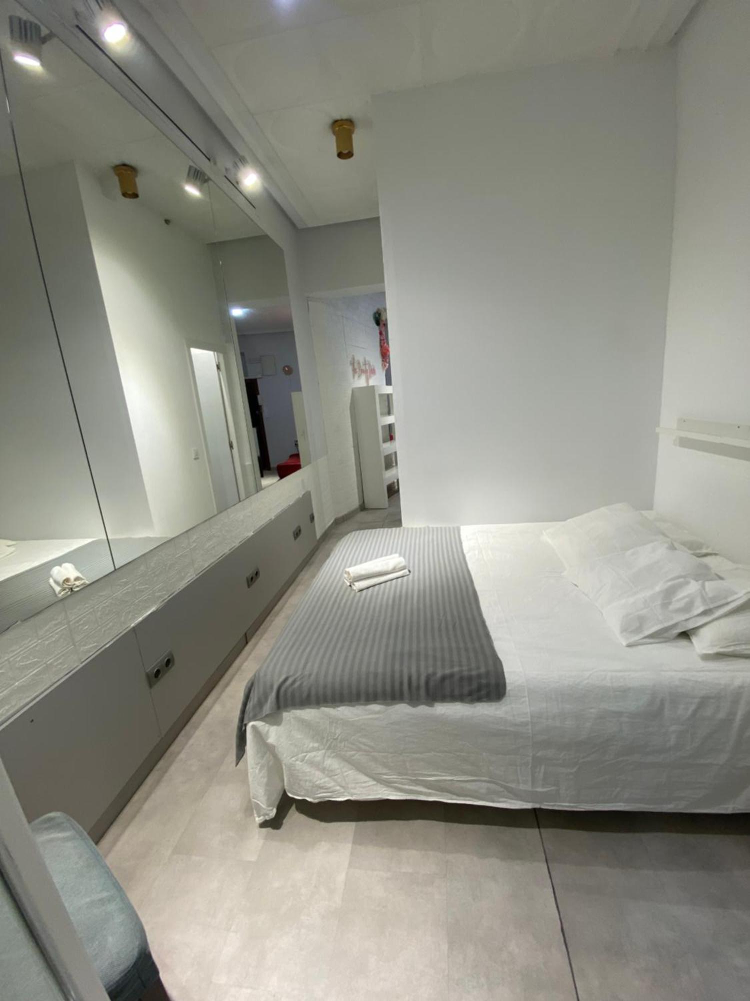 Huertas Apartment Madrid Exterior photo